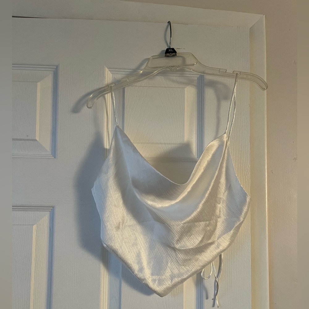 Generation Outcast Clothing NWT White Crop Halter Top backless ties in back S